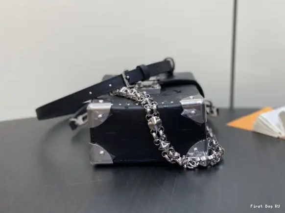 First bags ru LOUIS Box Camera Monogram VUITTON Canvas 0701